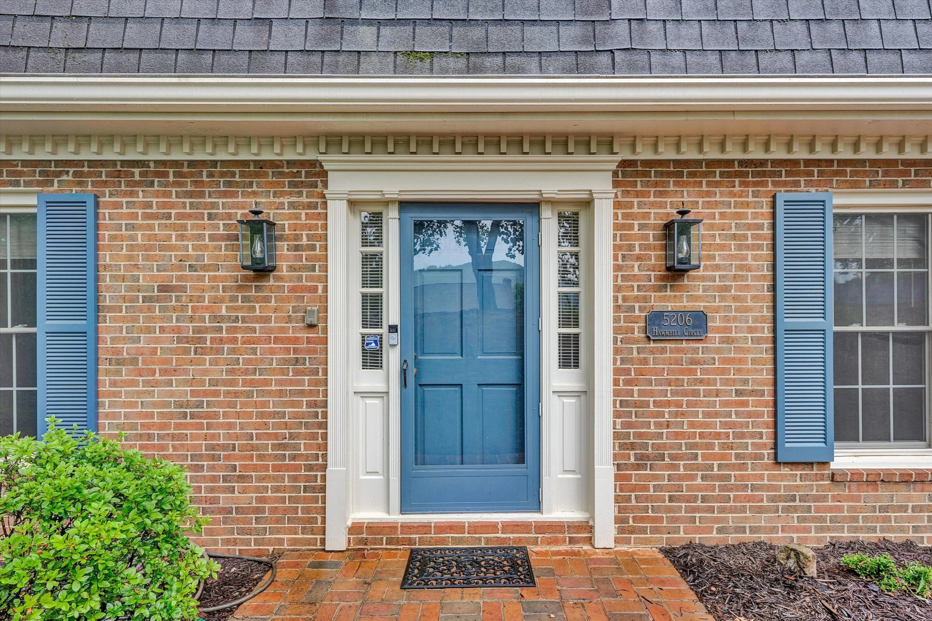 5206 Hawkbill CIR - Photo 4