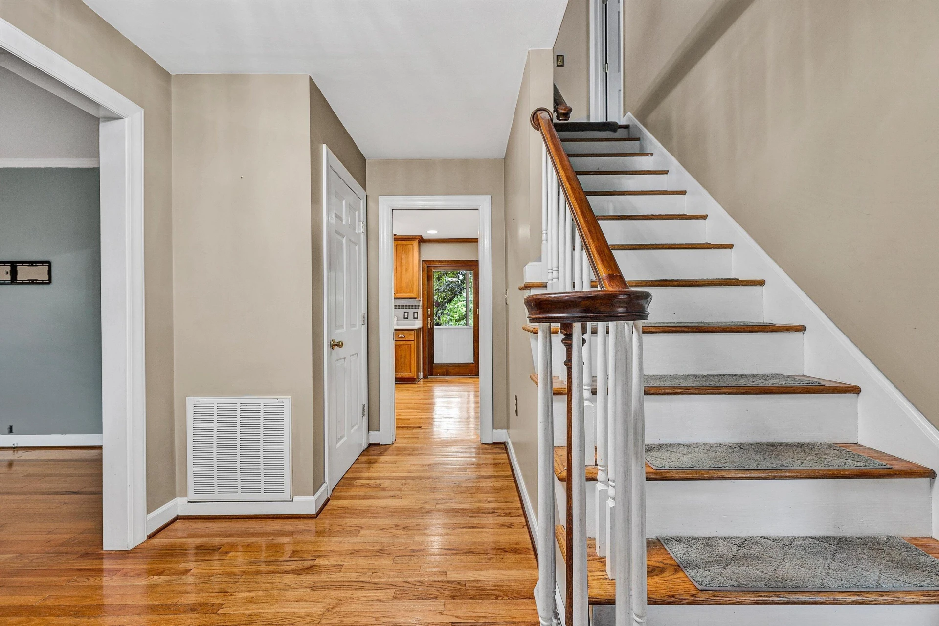 5206 Hawkbill CIR - Photo 6