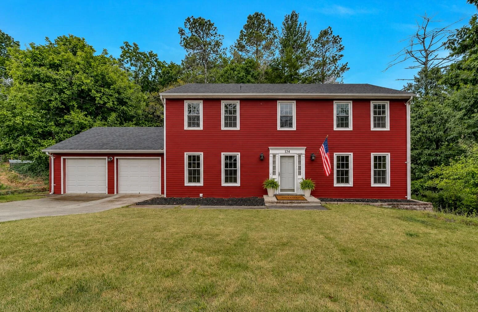 126 Sawyer DR
