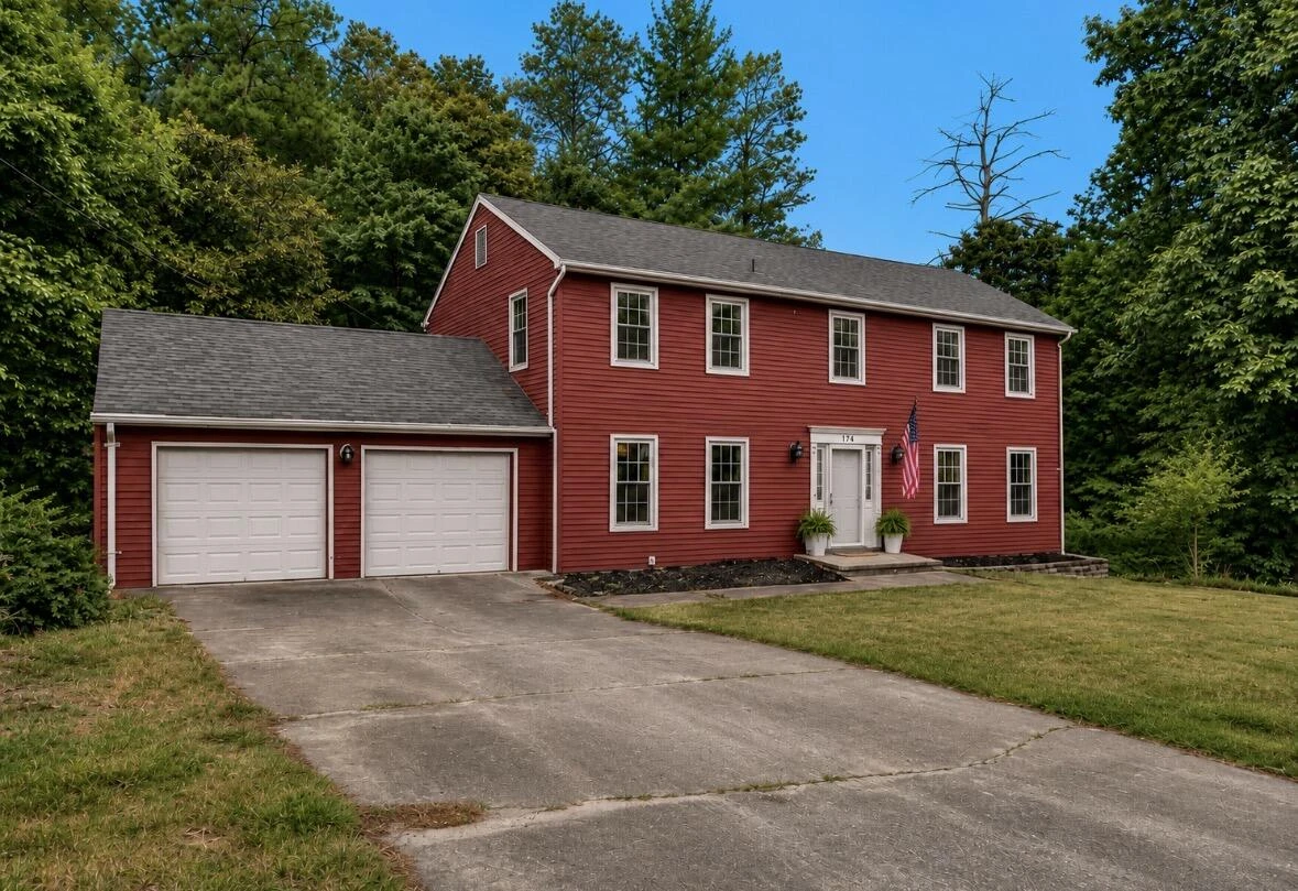 126 Sawyer DR - Photo 2