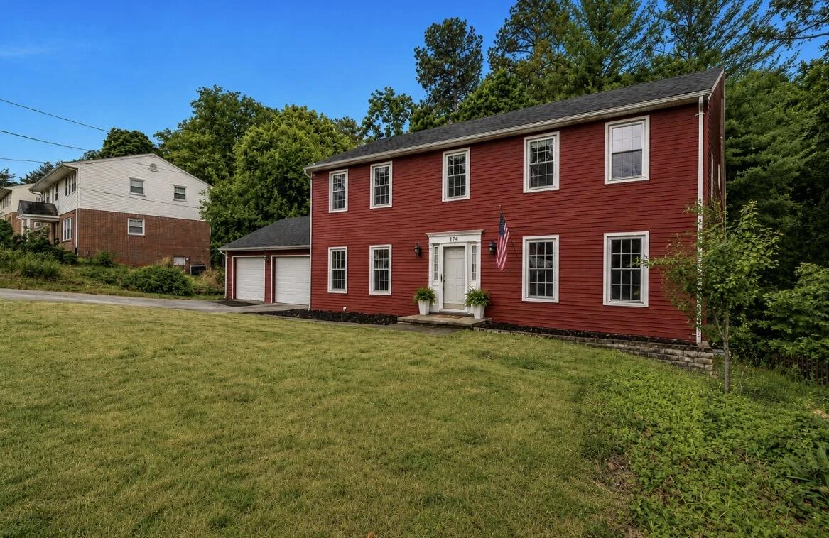 126 Sawyer DR - Photo 3
