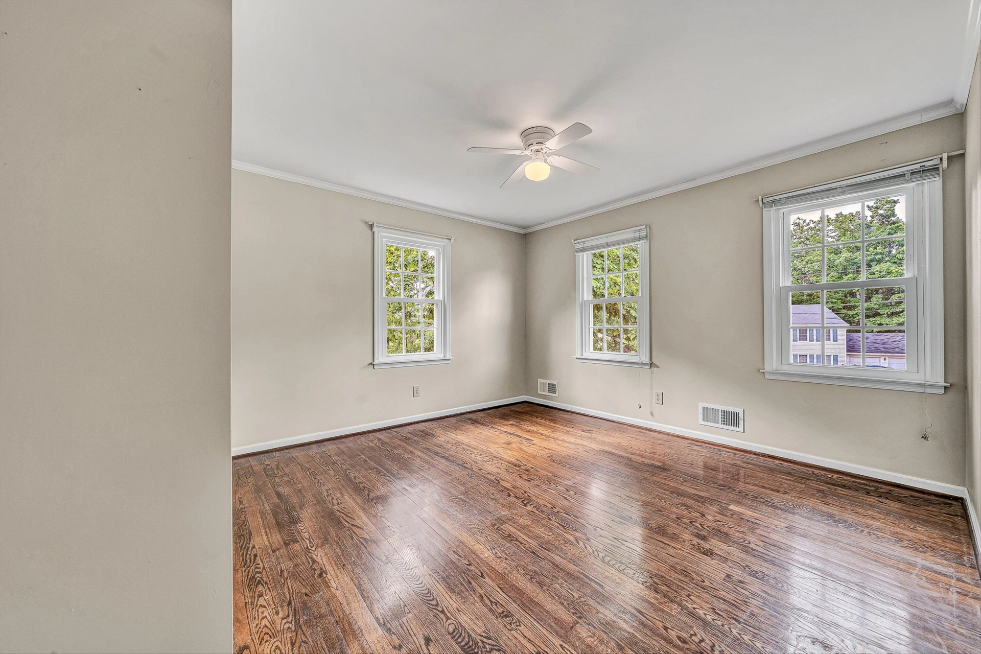 126 Sawyer DR - Photo 36
