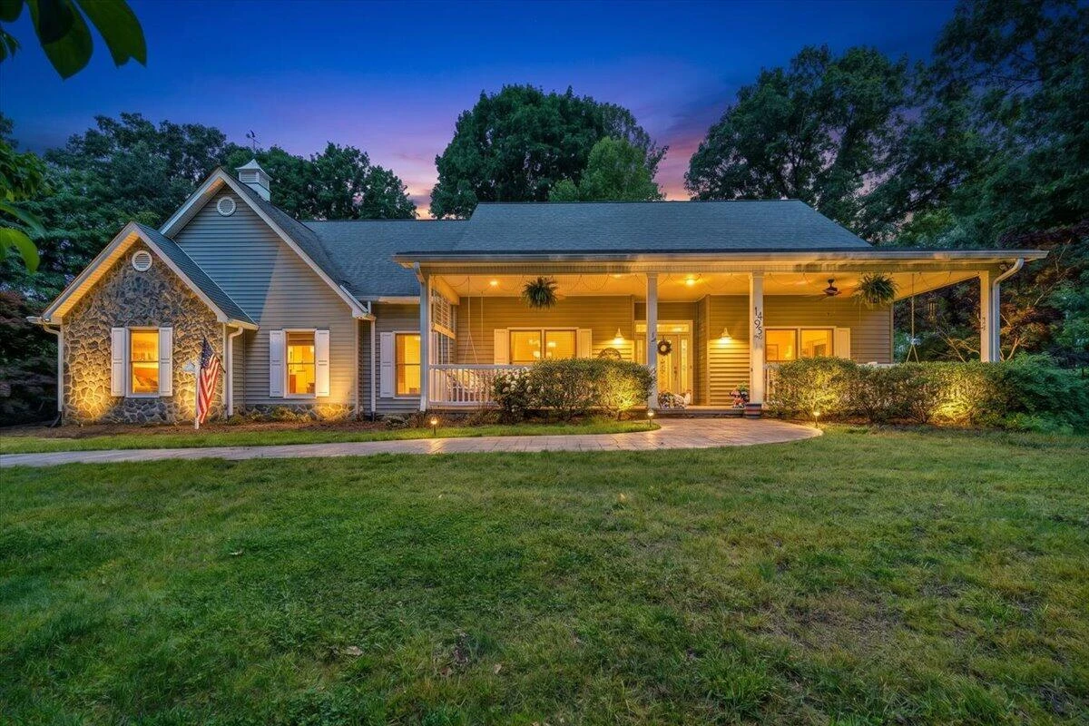 1495 Walnut Run DR