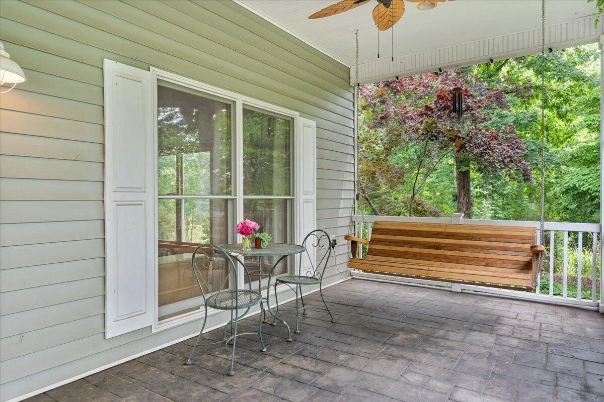 1495 Walnut Run DR - Photo 5