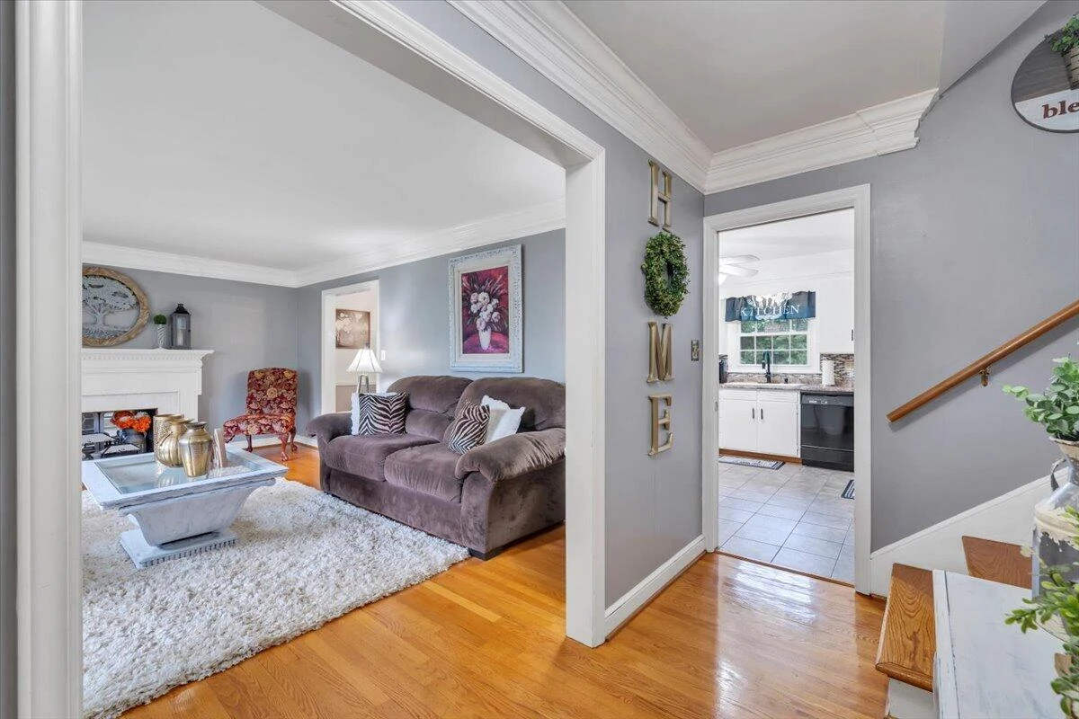 4508 Rosecrest RD - Photo 3