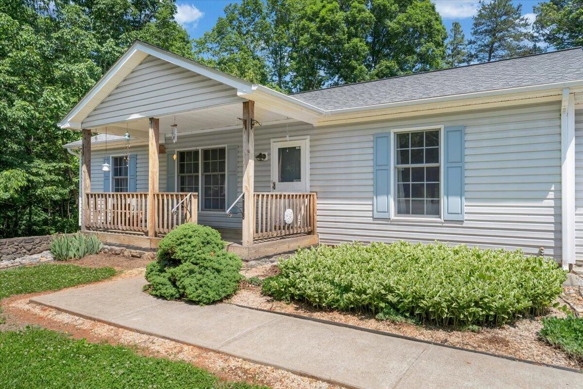1124 Homeplace RD - Photo 4