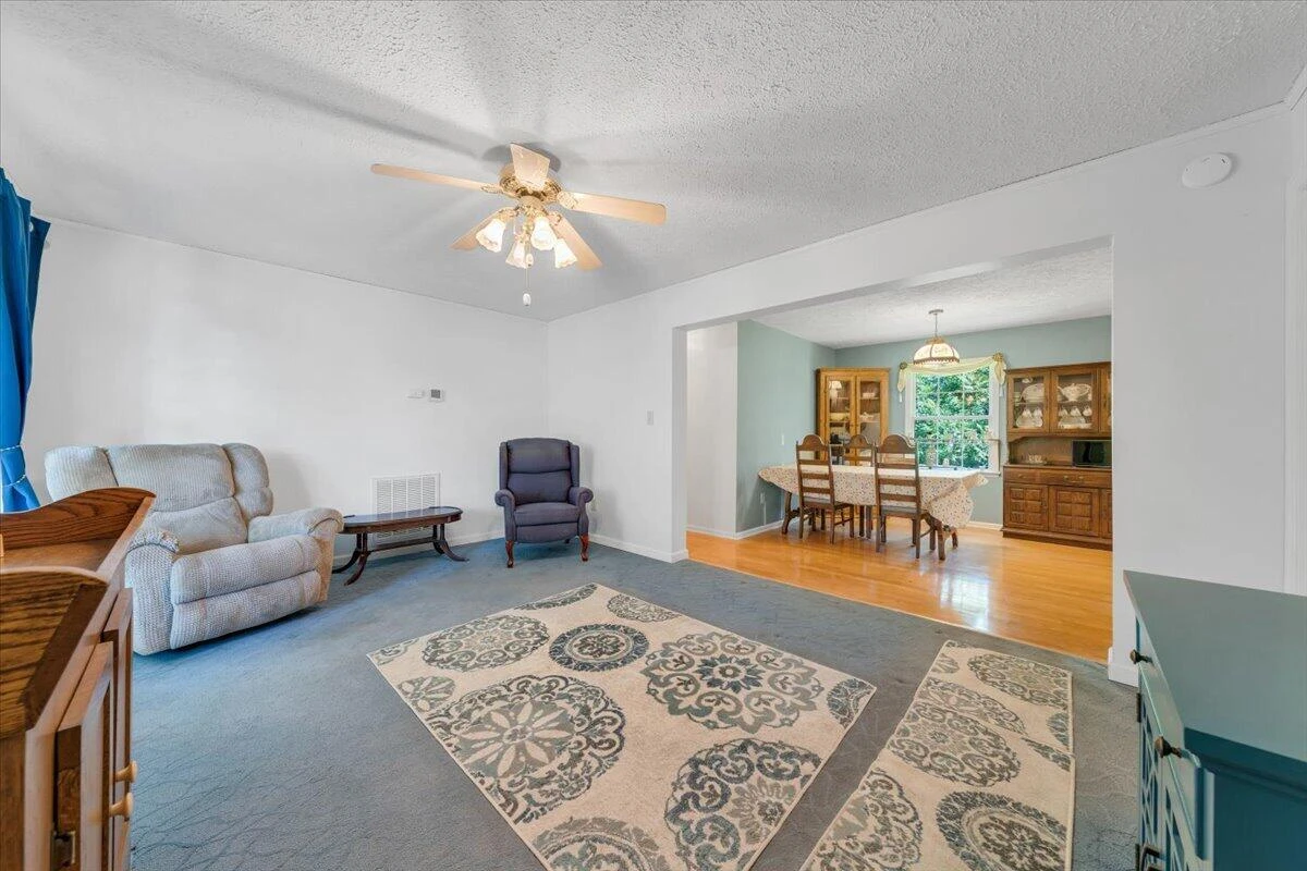 1124 Homeplace RD - Photo 6