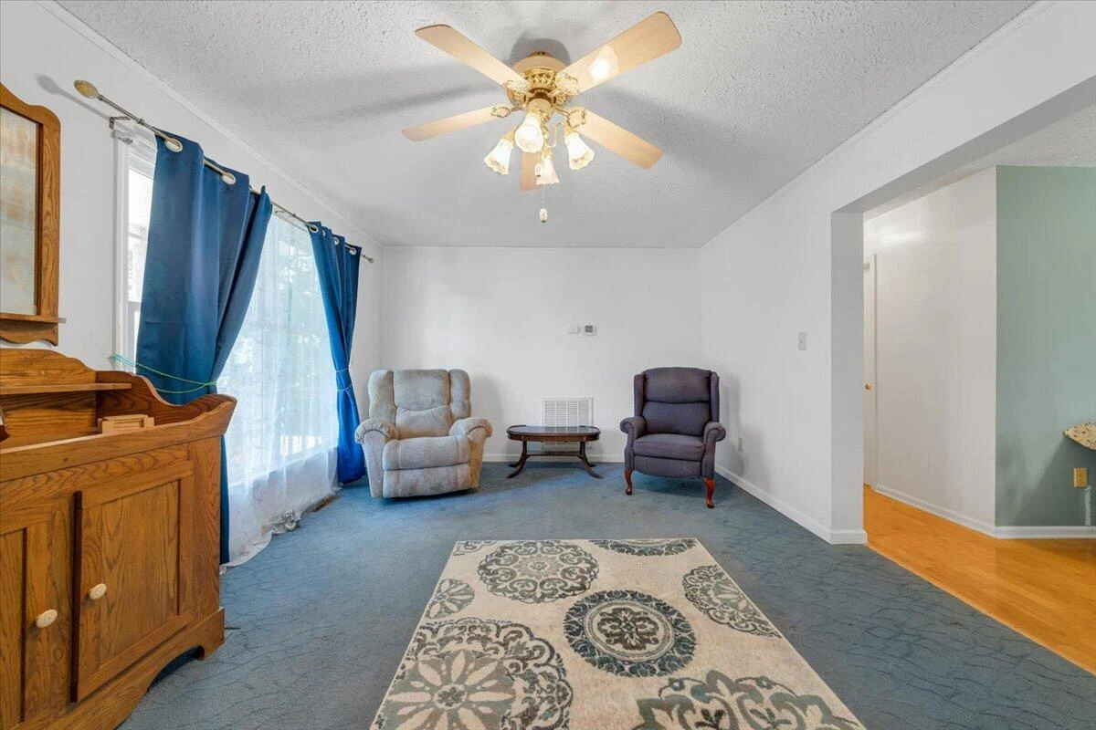 1124 Homeplace RD - Photo 7