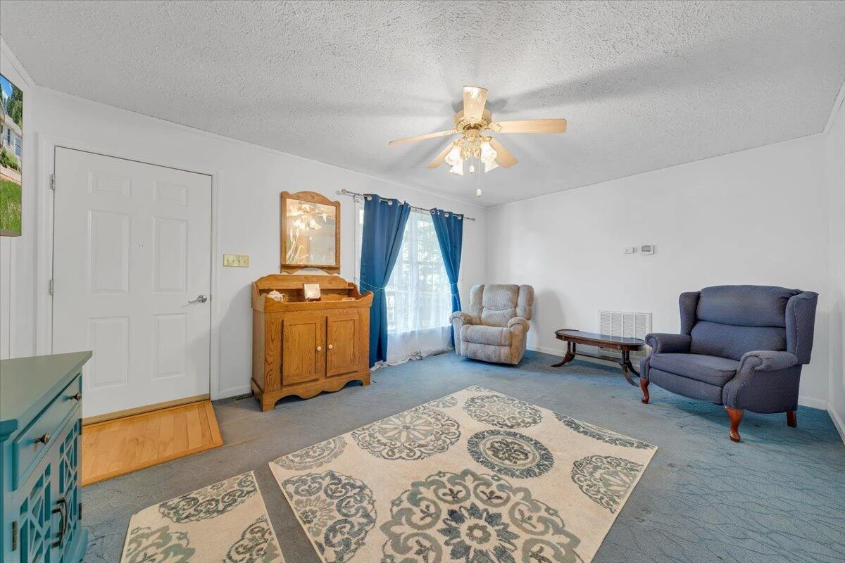1124 Homeplace RD - Photo 8