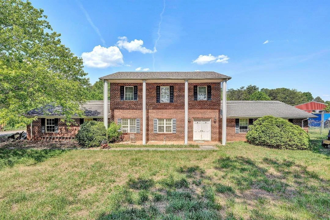 1441 Dickerson RD