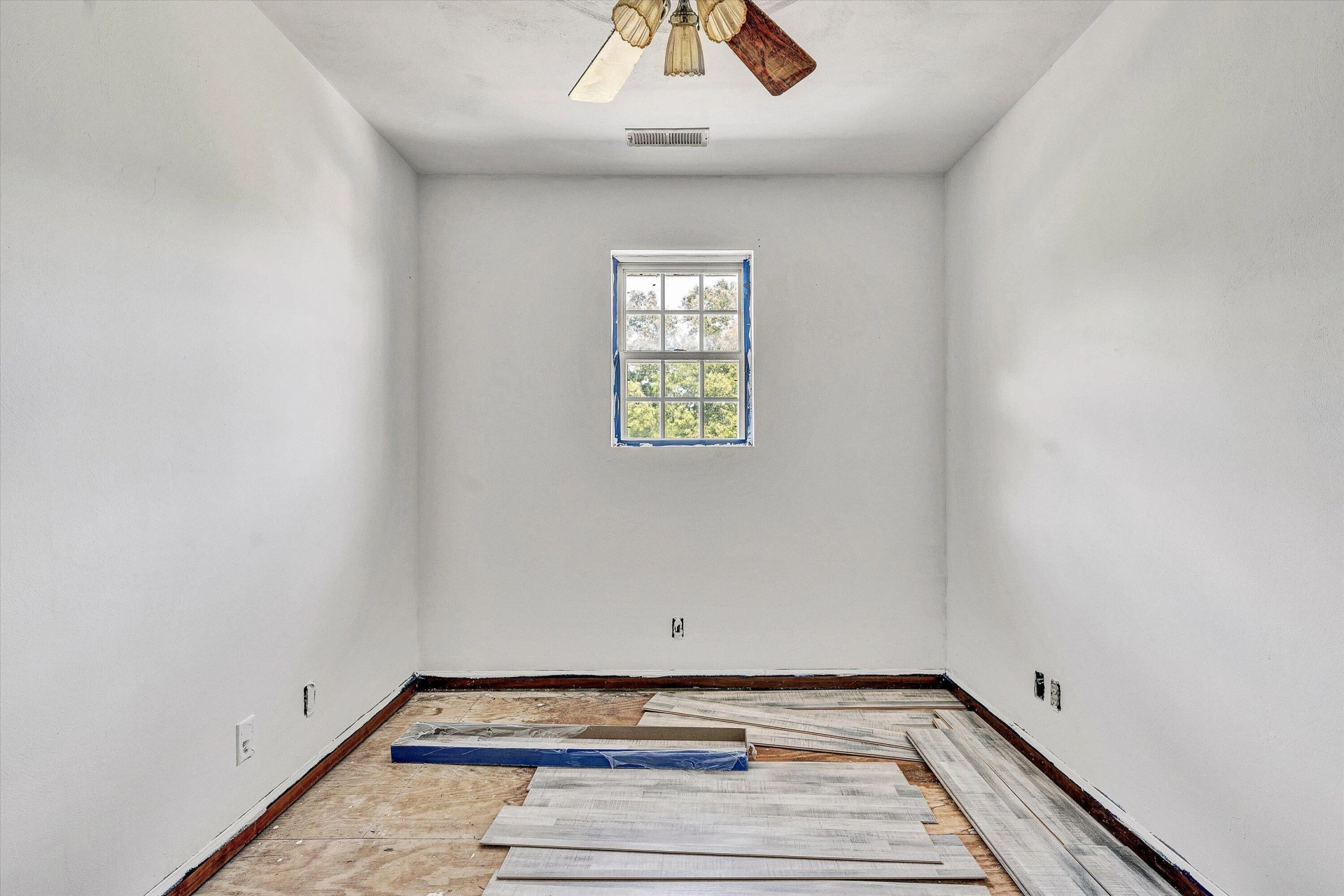 1441 Dickerson RD - Photo 13