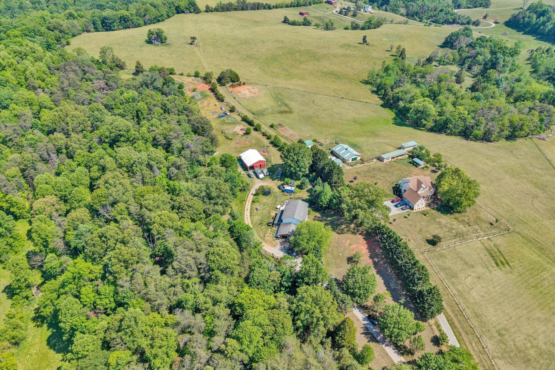 1441 Dickerson RD - Photo 28