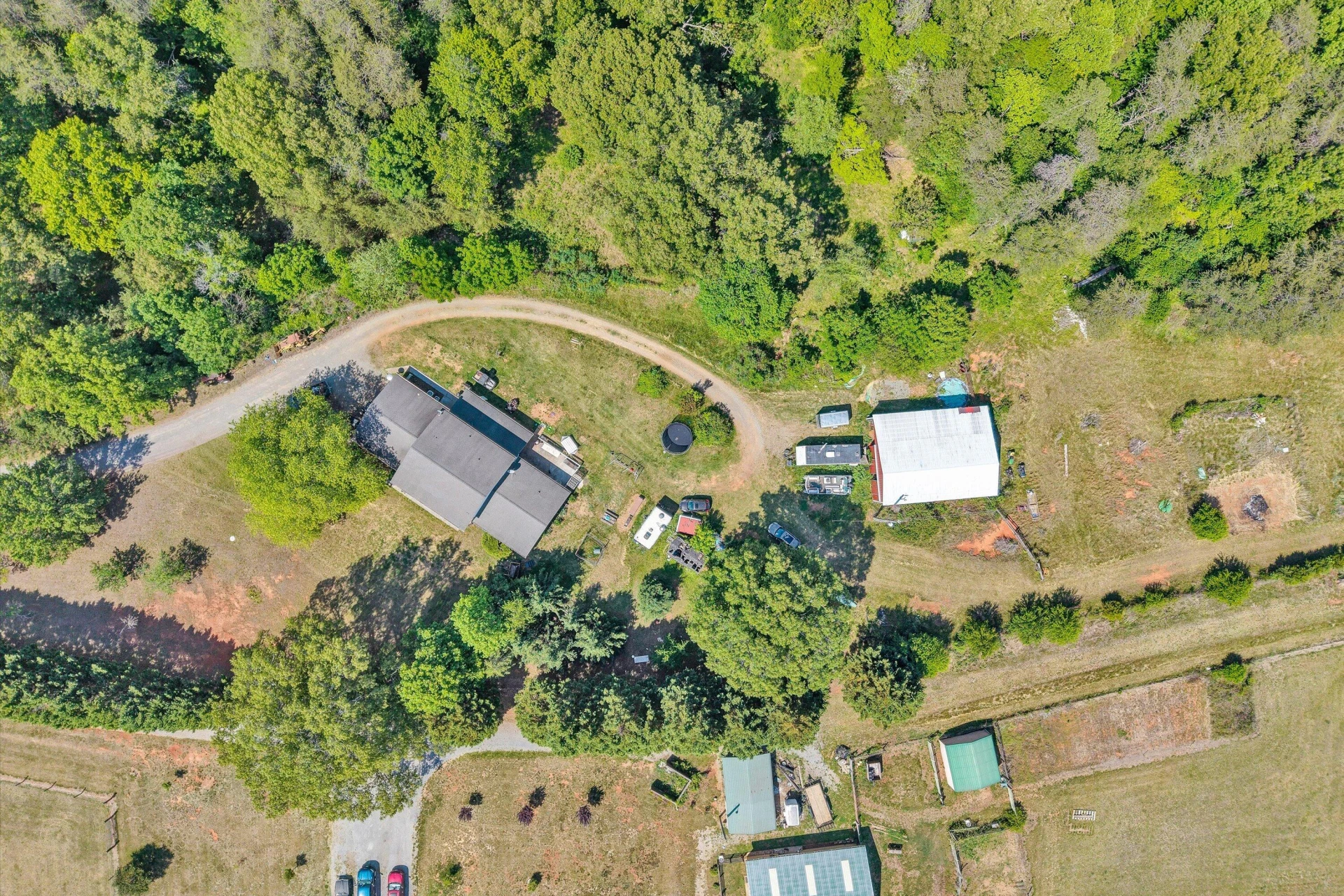 1441 Dickerson RD - Photo 29