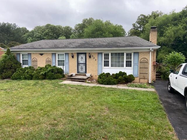 303 Knollwood DR