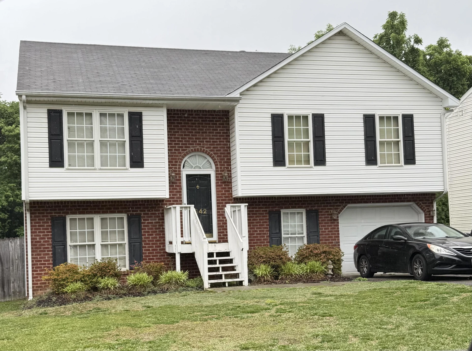 4842 Horseman DR NE