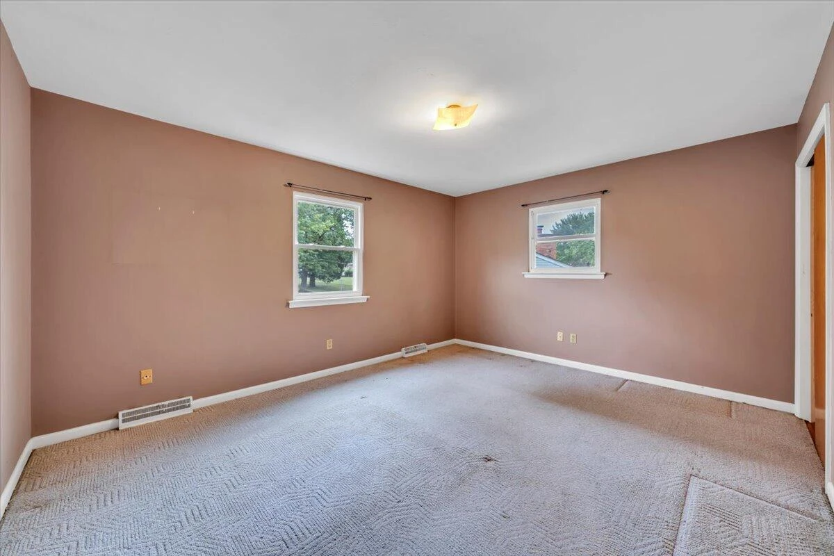 2747 Embassy DR - Photo 13