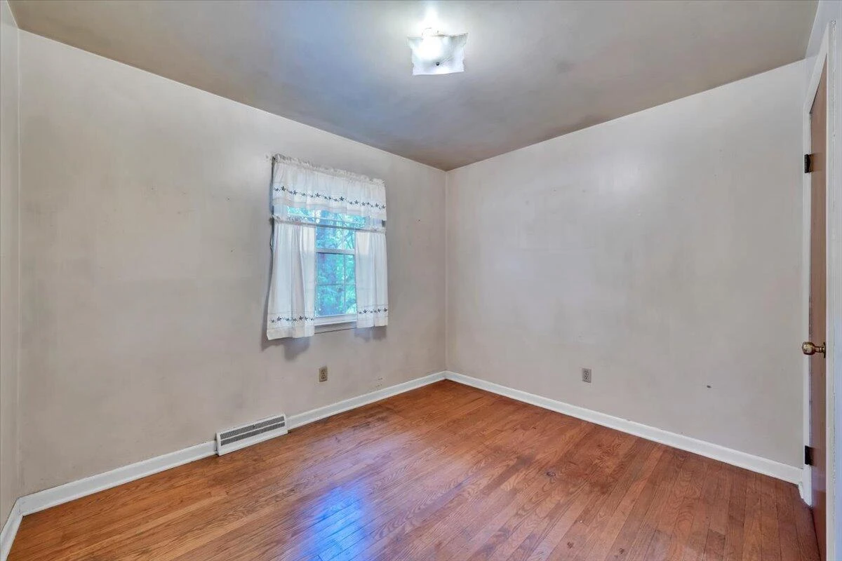 2747 Embassy DR - Photo 17