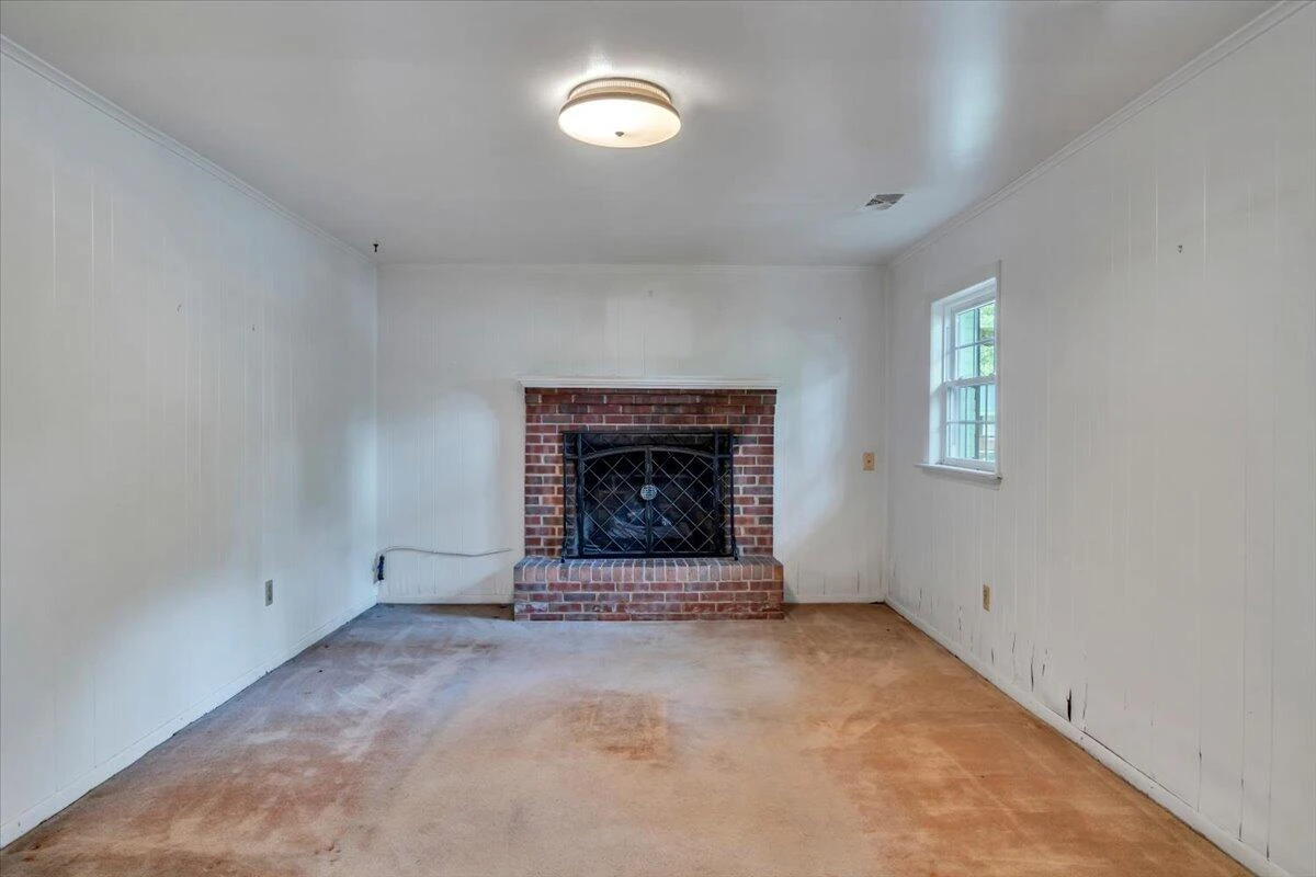 2747 Embassy DR - Photo 22