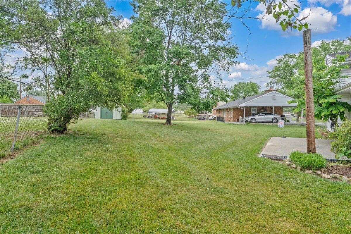 2747 Embassy DR - Photo 31