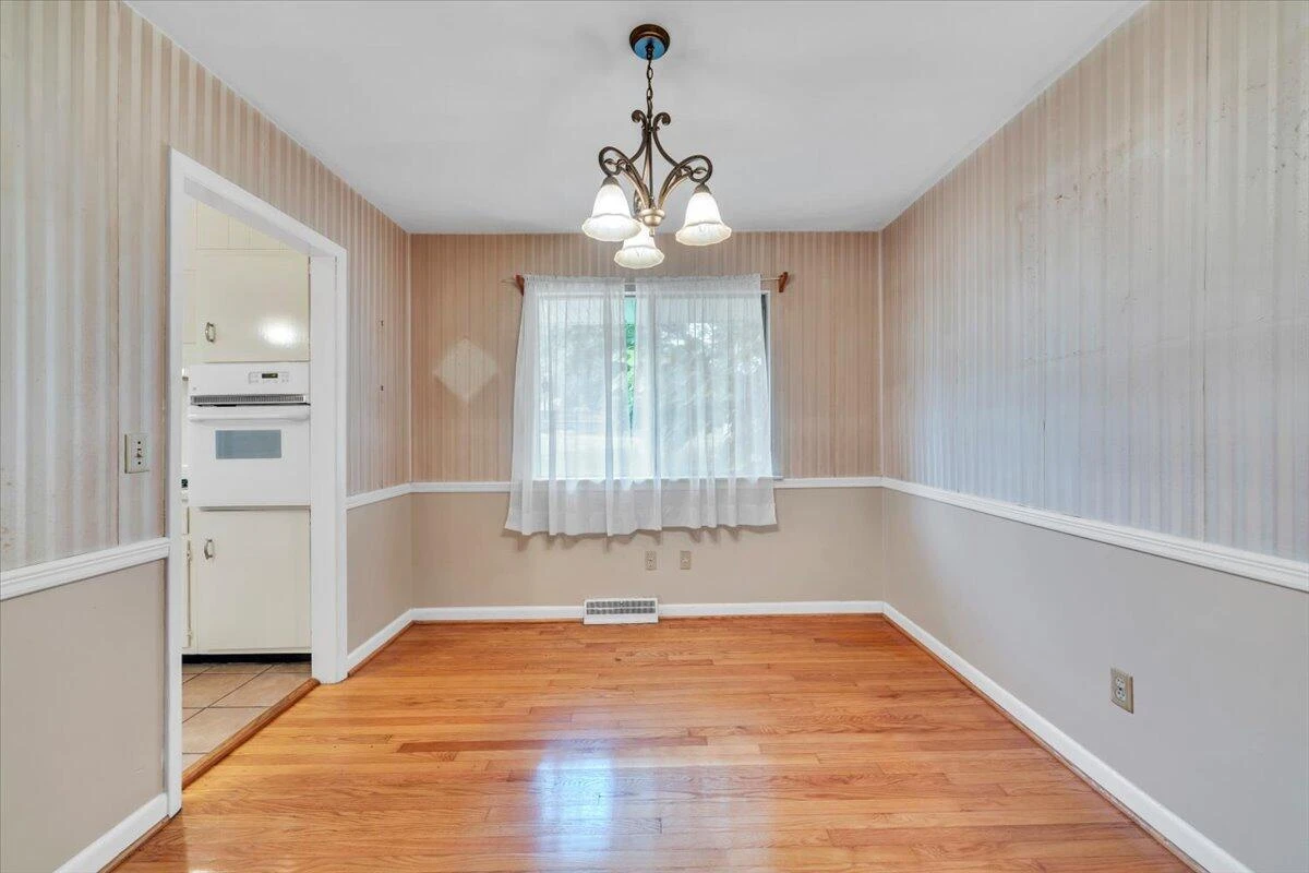 2747 Embassy DR - Photo 6