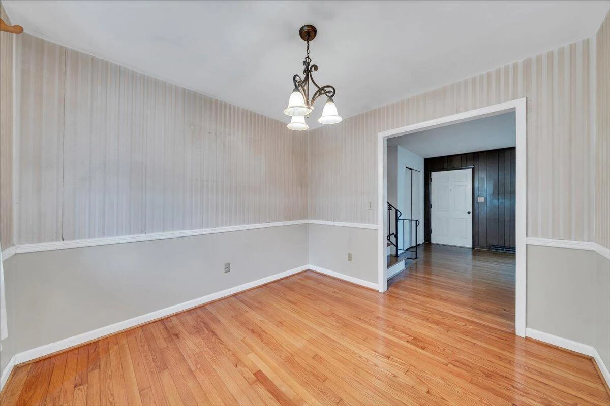 2747 Embassy DR - Photo 8