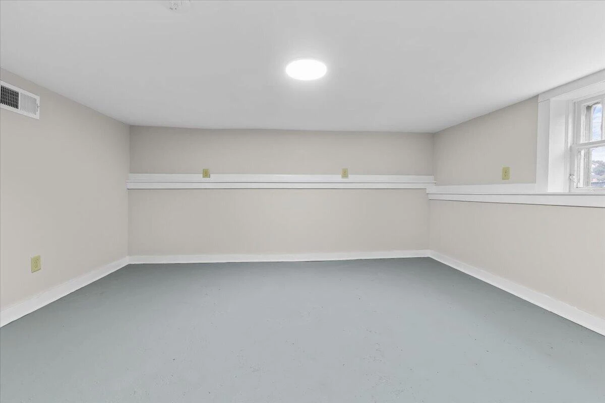1225 Stewart AVE SE - Photo 16