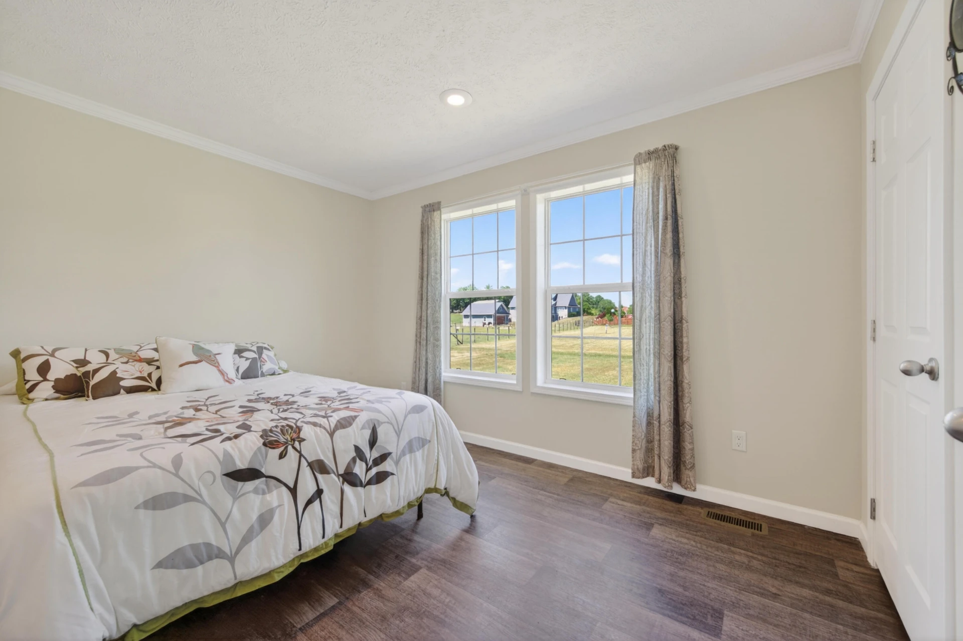 2127 Tara LN - Photo 31