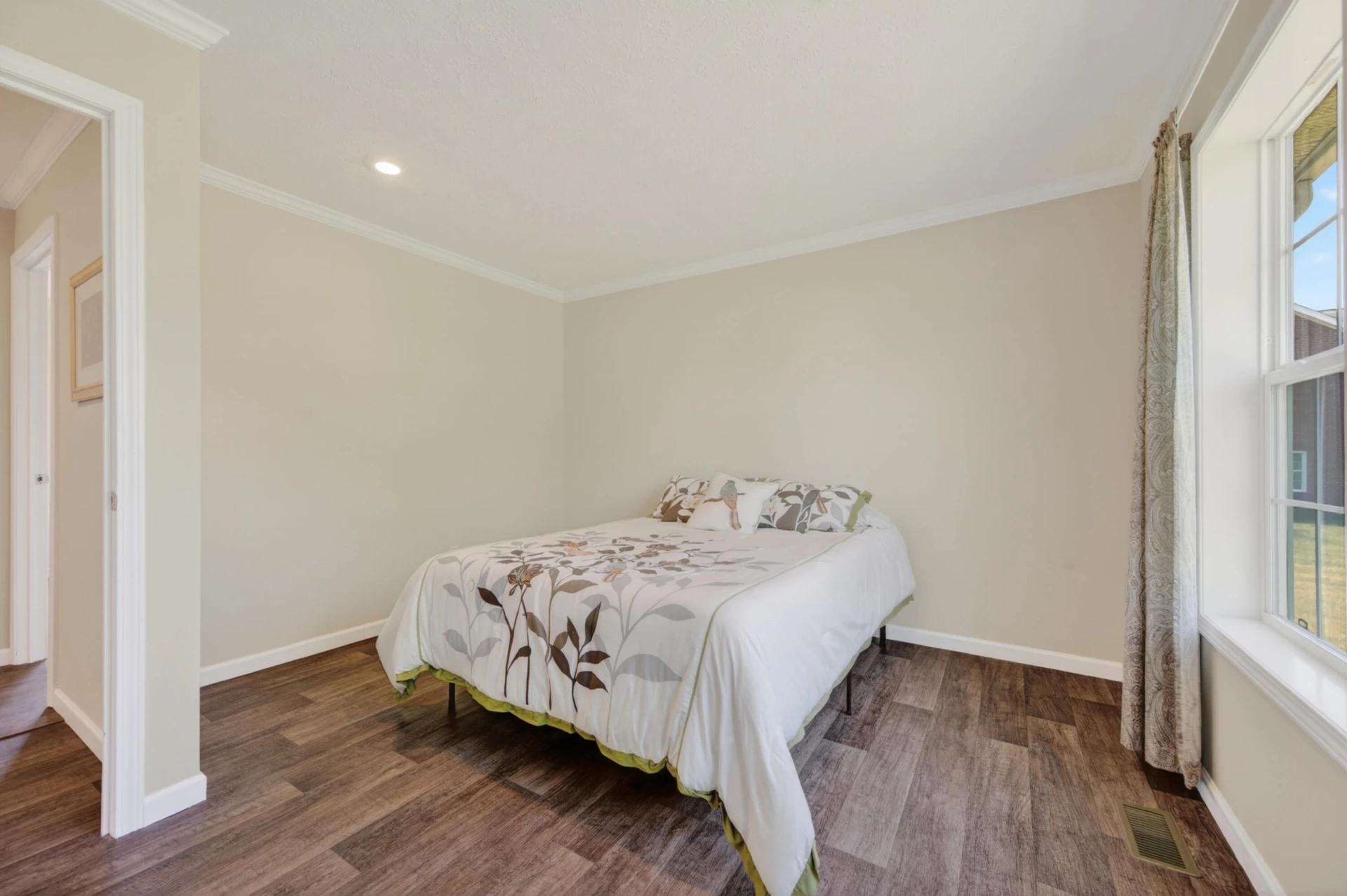 2127 Tara LN - Photo 32