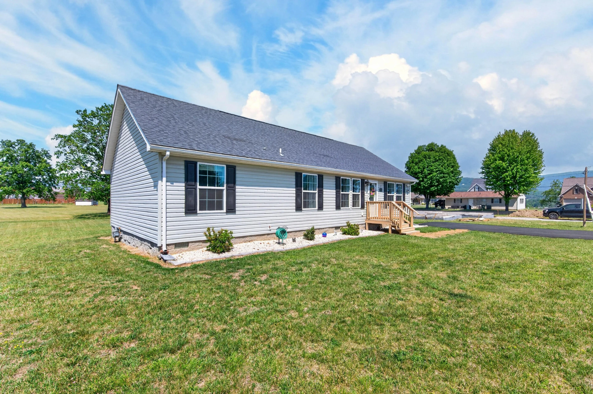 2127 Tara LN - Photo 44