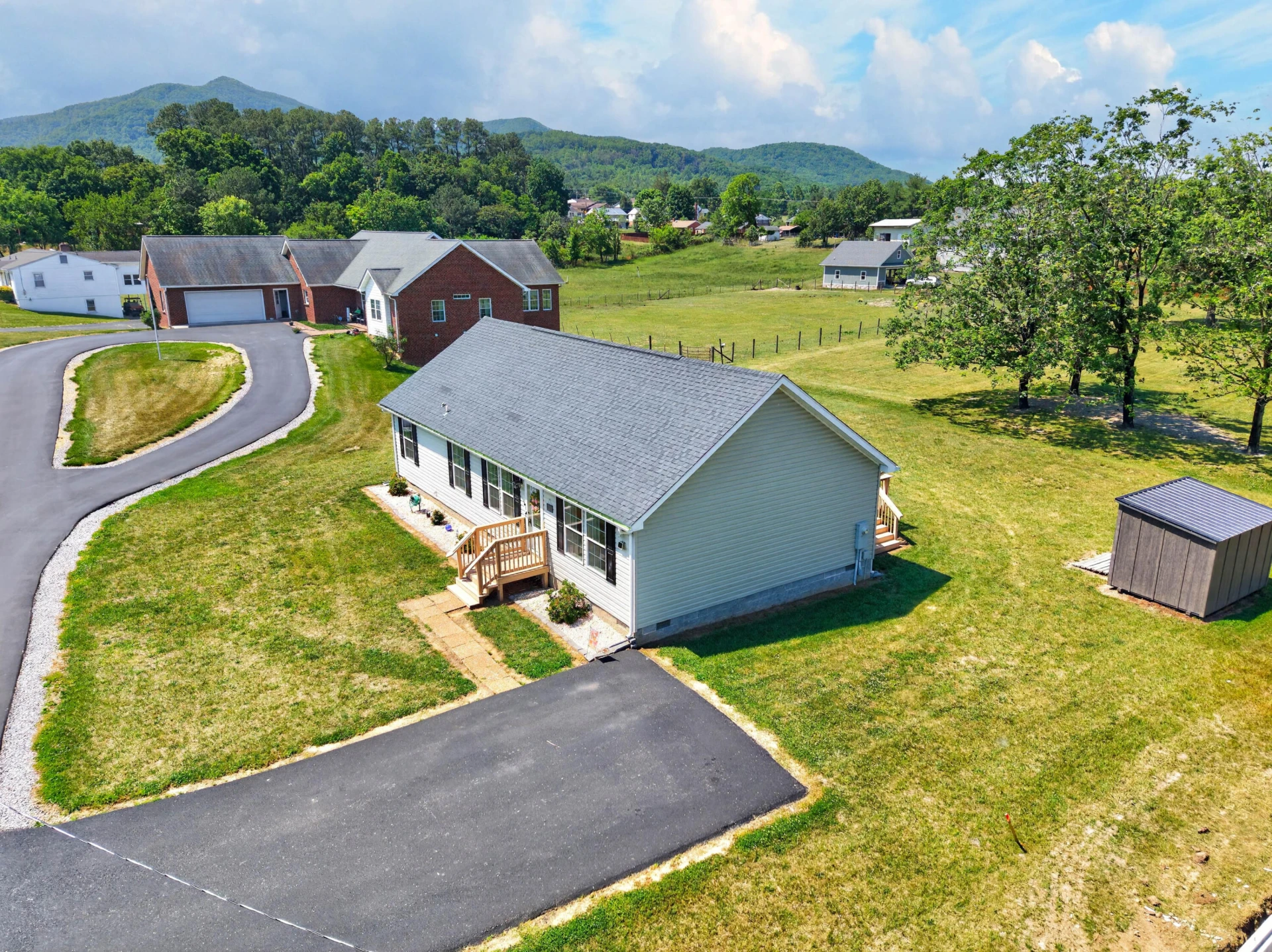 2127 Tara LN - Photo 53