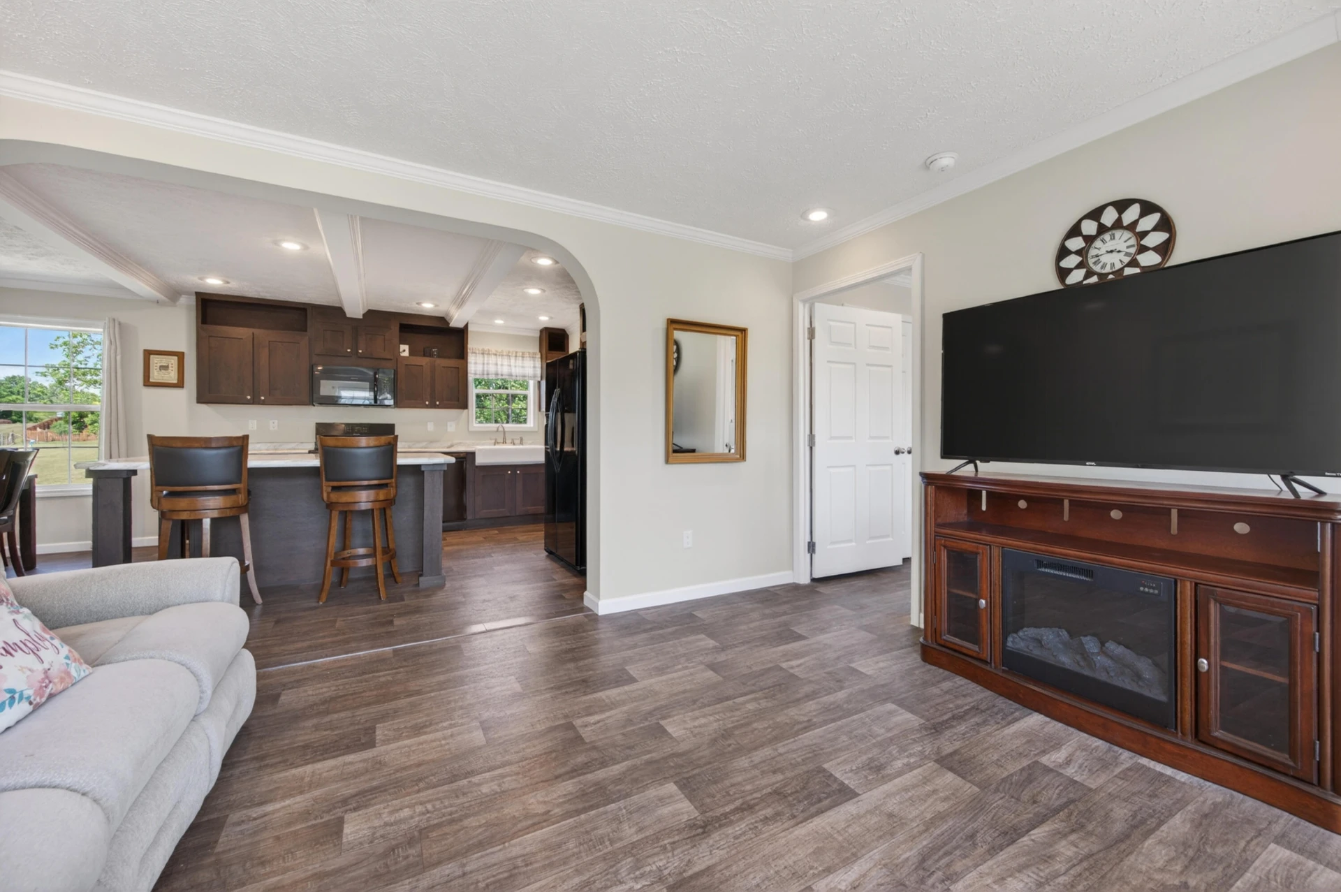 2127 Tara LN - Photo 9