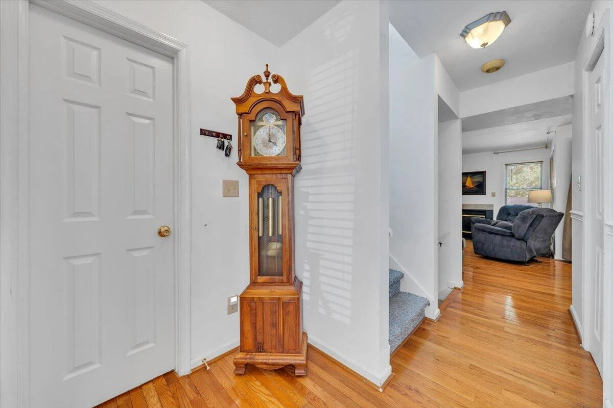4646 Mill View CT - Photo 4