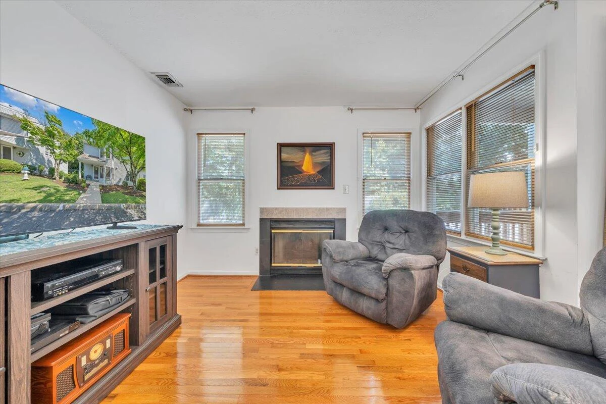 4646 Mill View CT - Photo 7