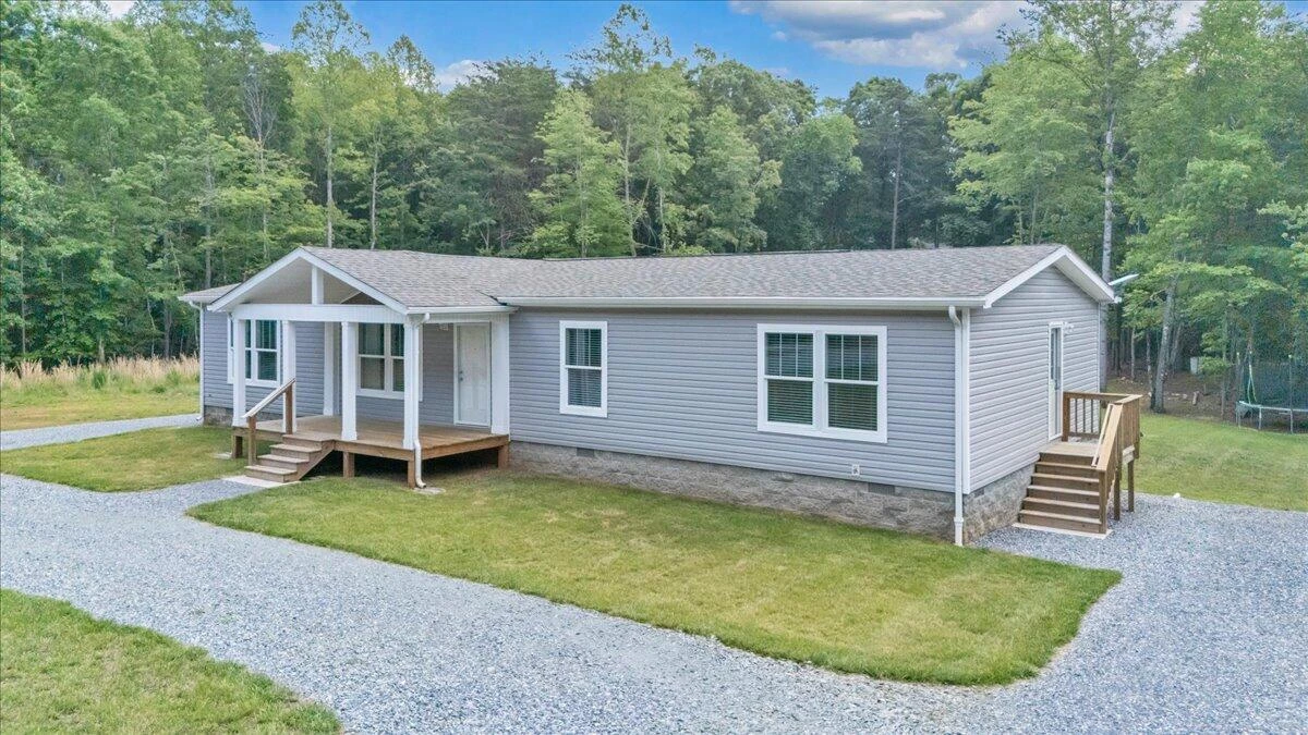 80 Strawberry Banks DR - Photo 59