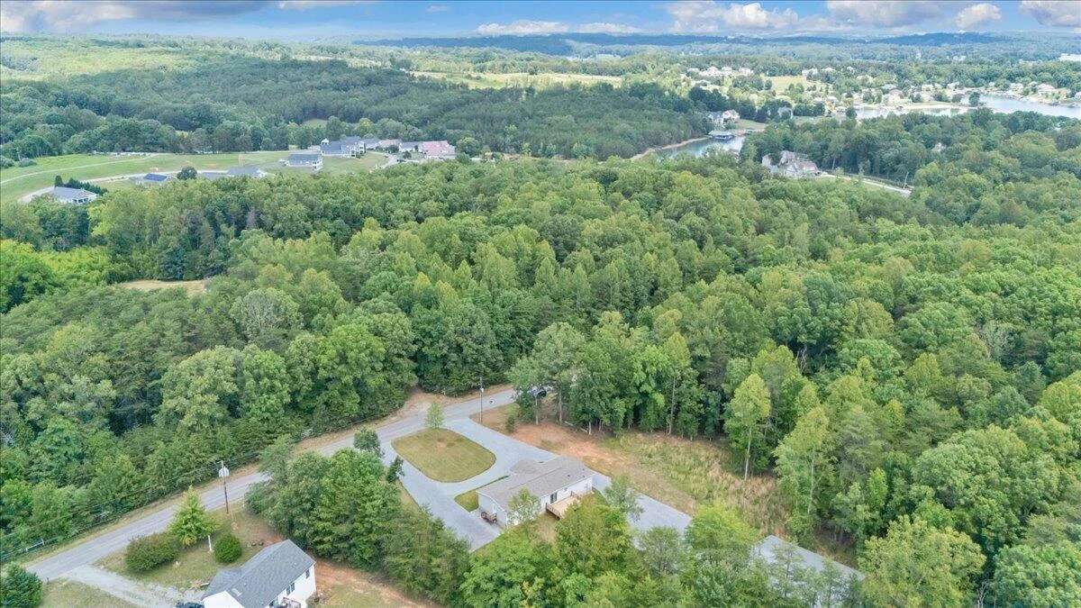 80 Strawberry Banks DR - Photo 64