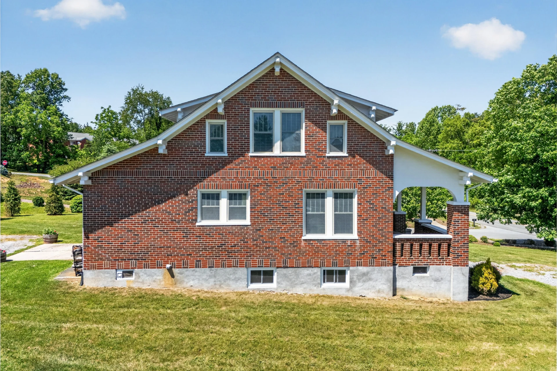 132 Christiansburg NE - Photo 37