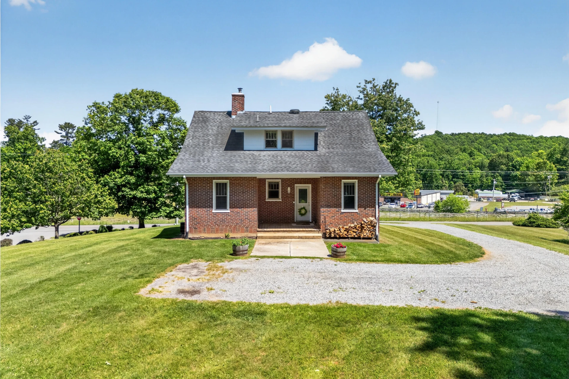 132 Christiansburg NE - Photo 39