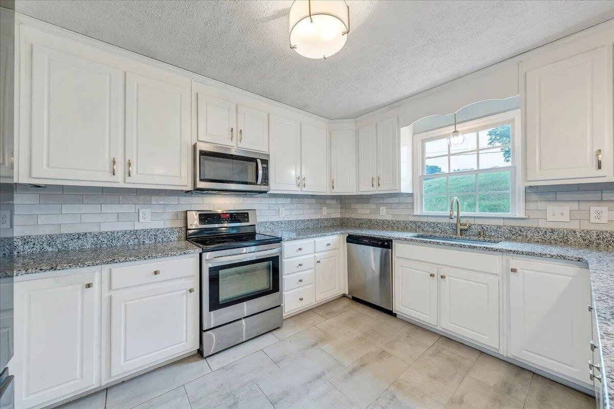 120 Upland DR - Photo 13