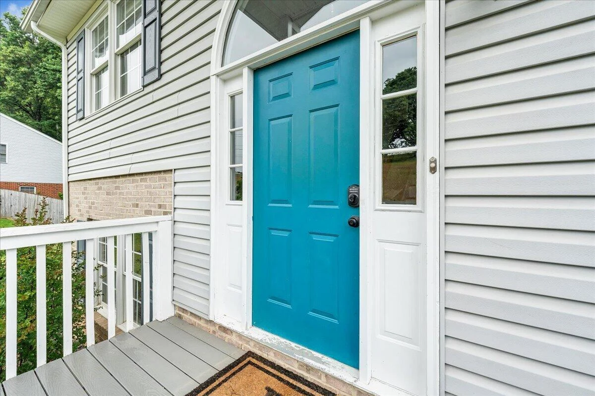 120 Upland DR - Photo 2