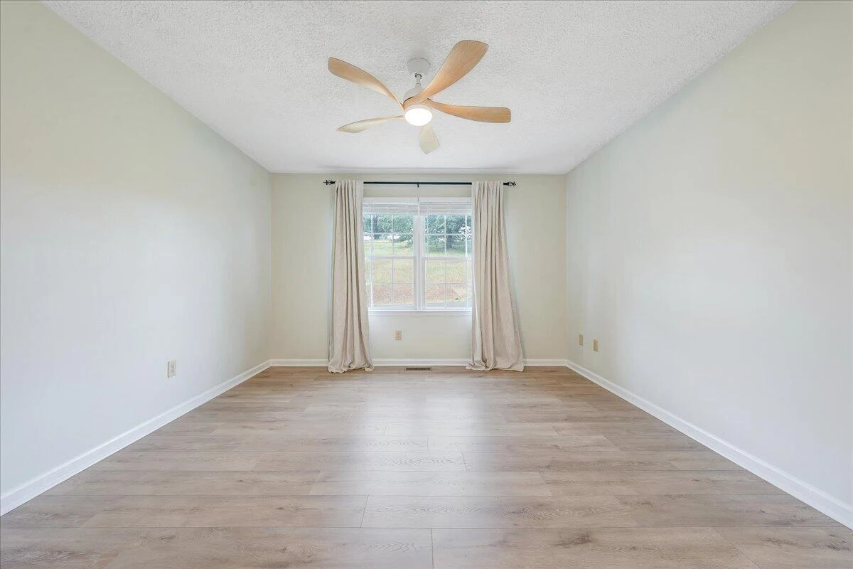 120 Upland DR - Photo 20