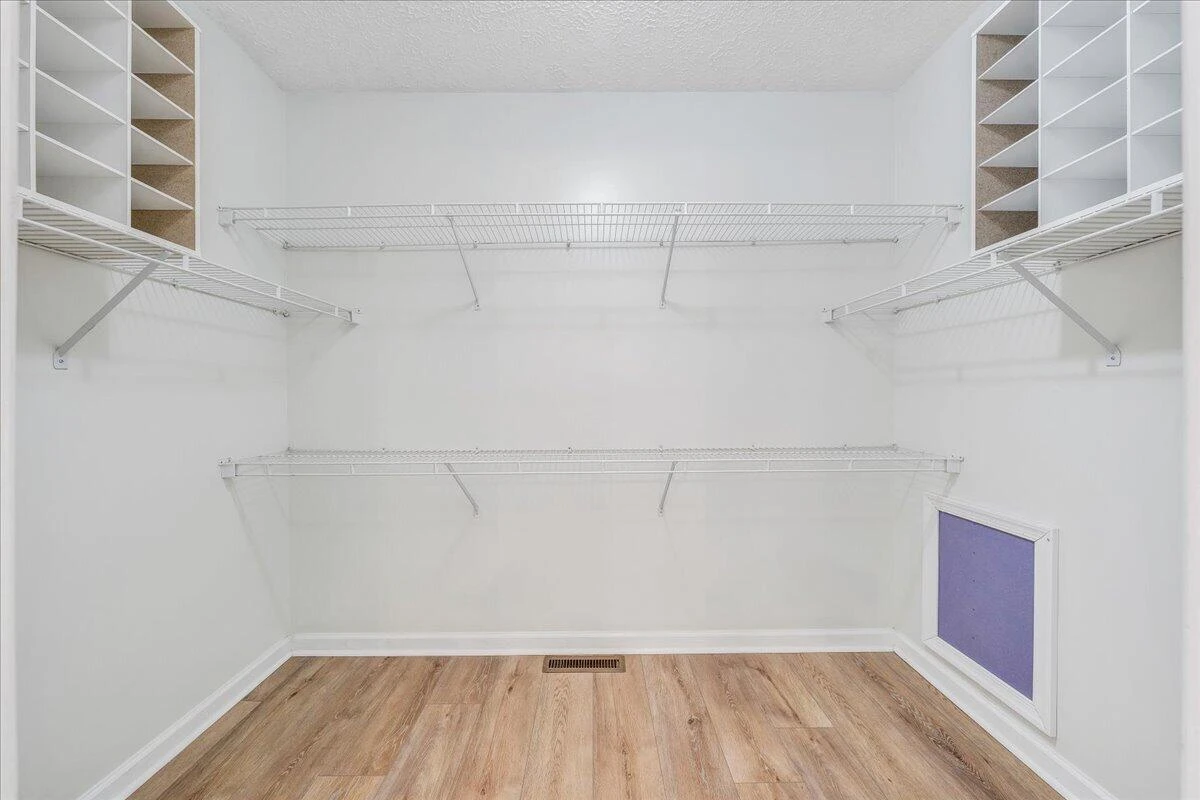 120 Upland DR - Photo 26