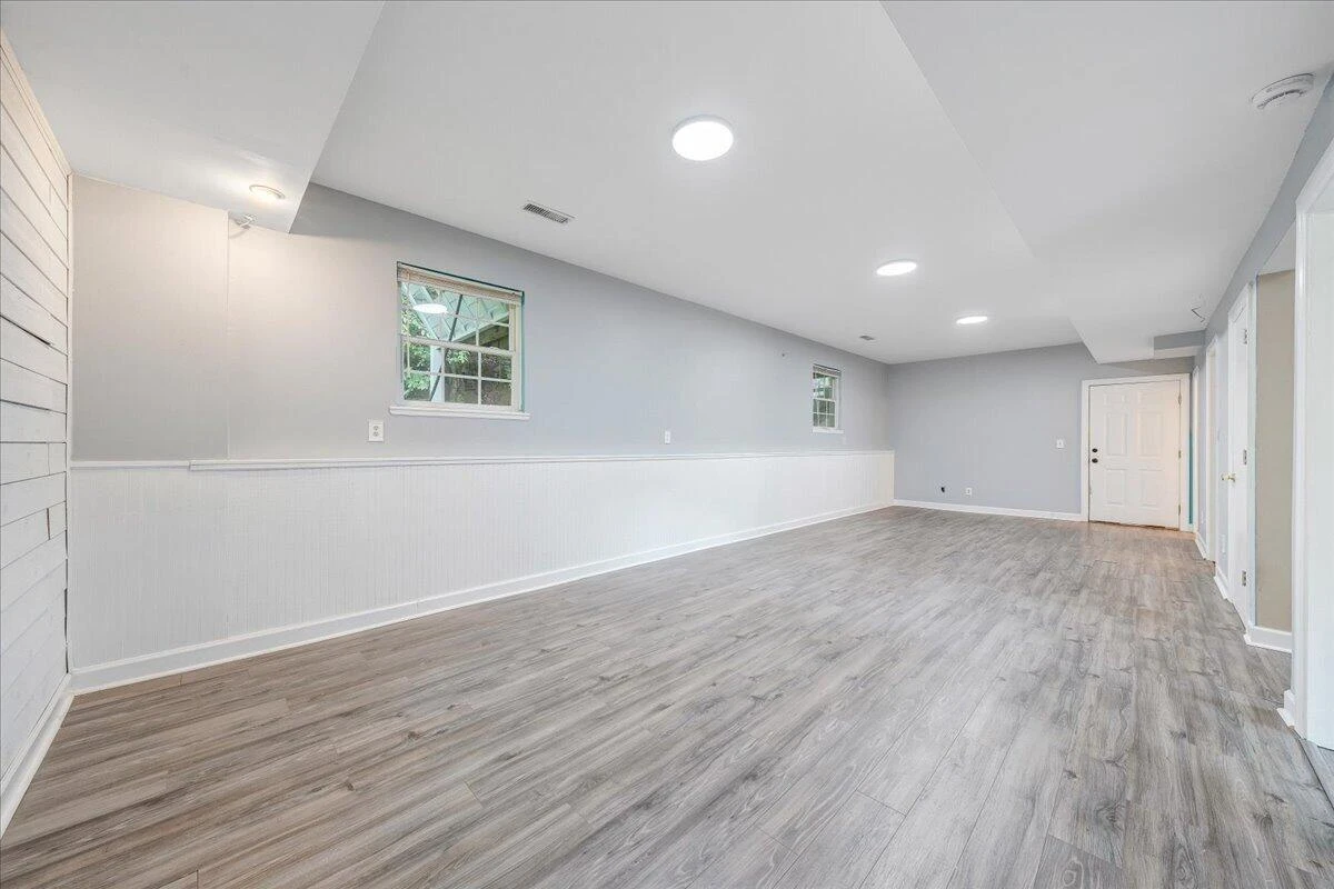120 Upland DR - Photo 31