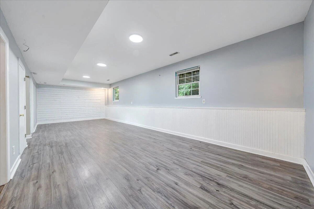 120 Upland DR - Photo 32