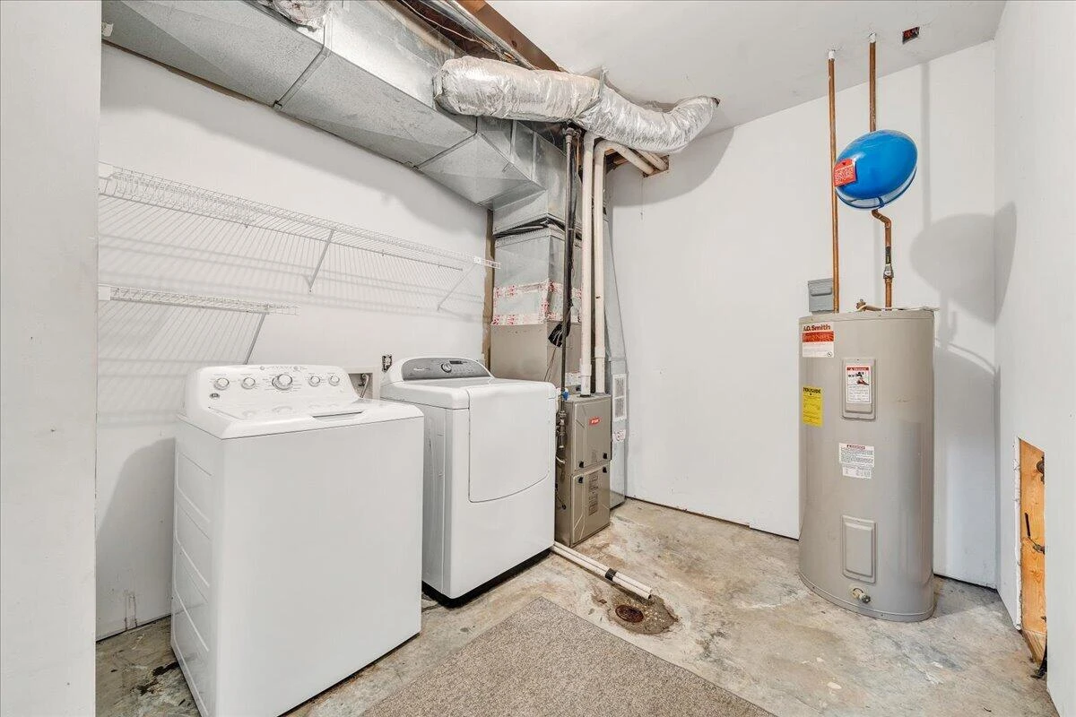 120 Upland DR - Photo 36
