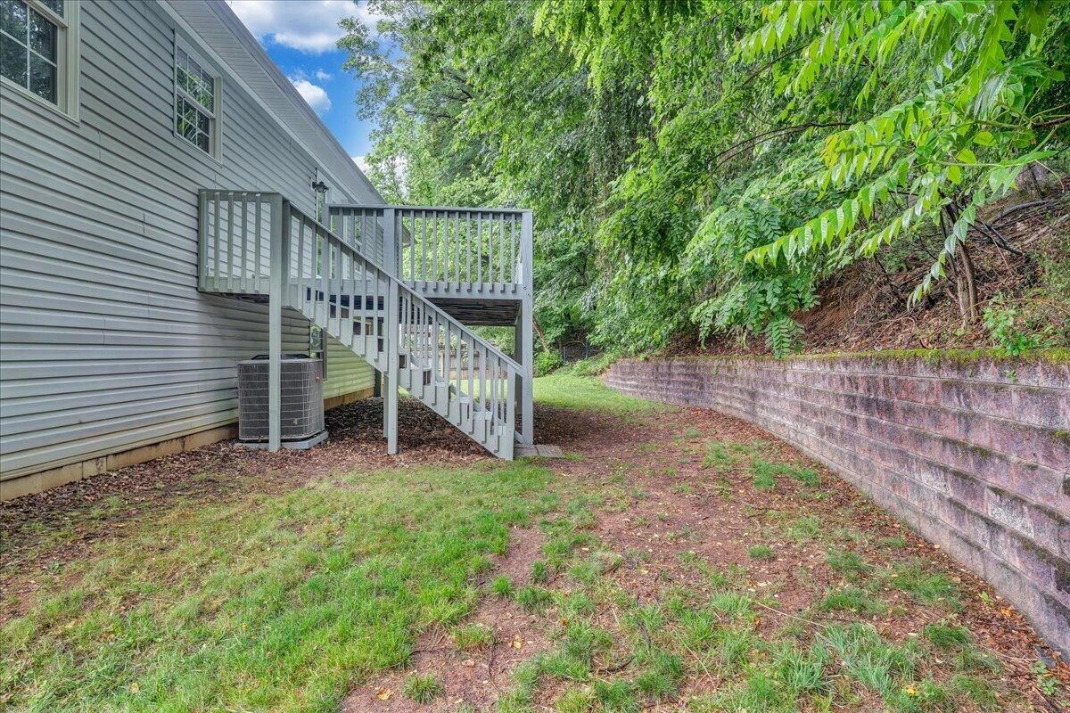 120 Upland DR - Photo 41