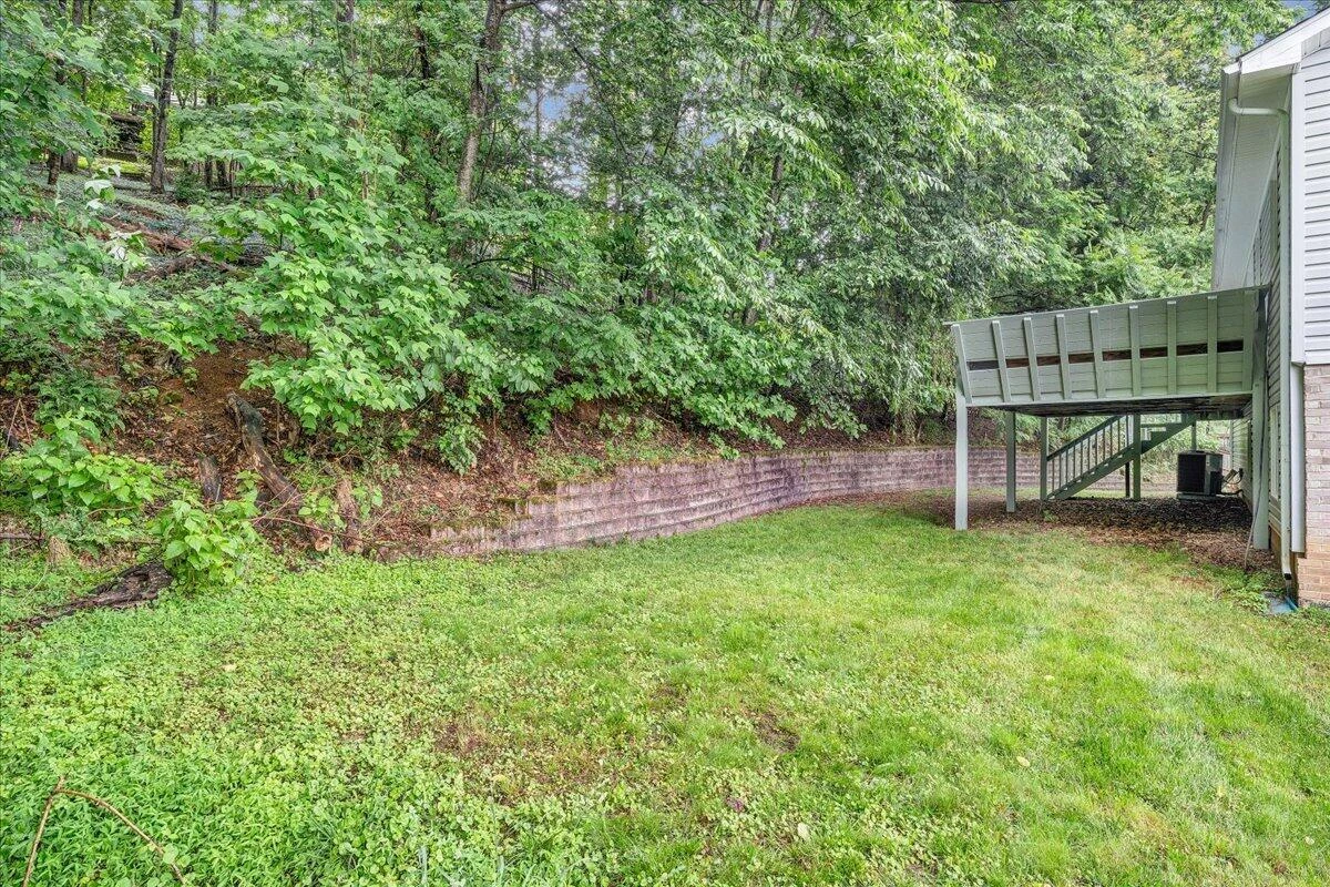 120 Upland DR - Photo 42