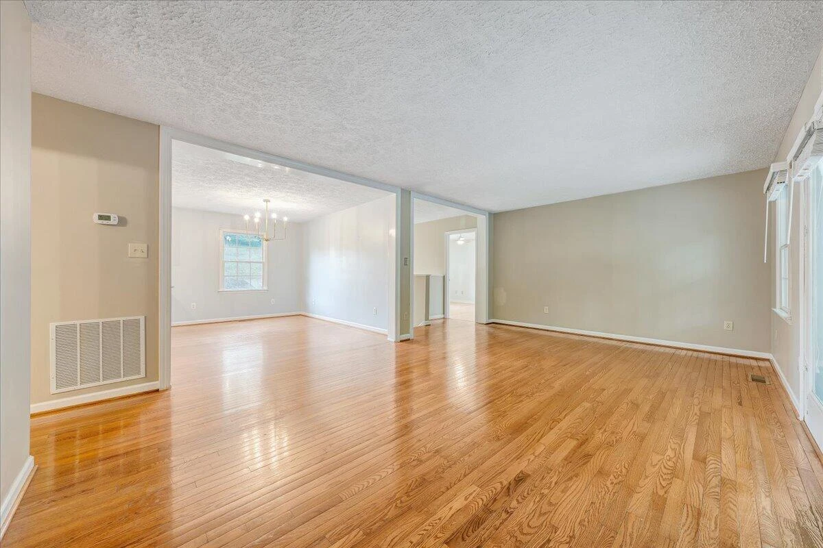 120 Upland DR - Photo 7