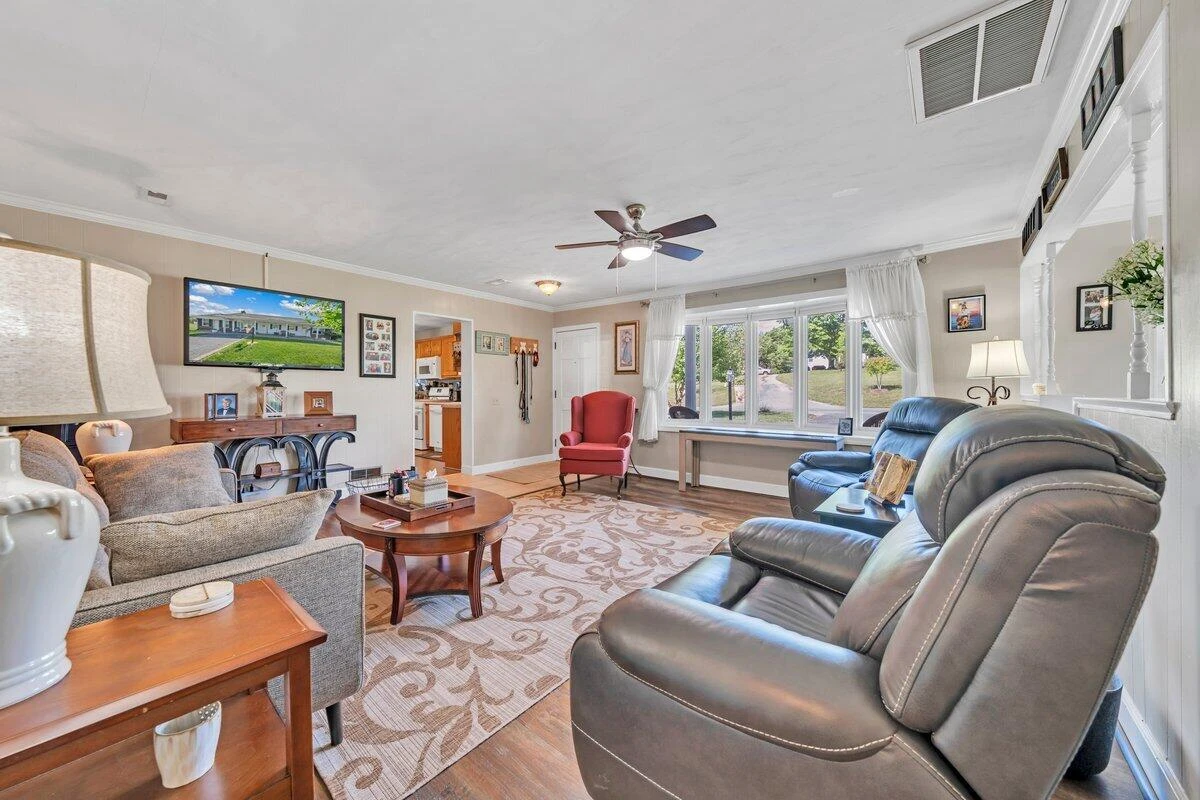 3226 Rakes RD - Photo 9