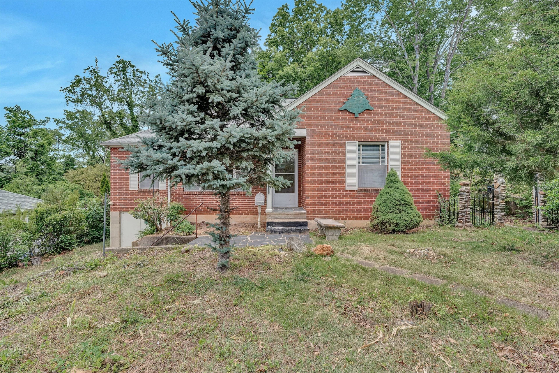 1917 Langdon RD SW