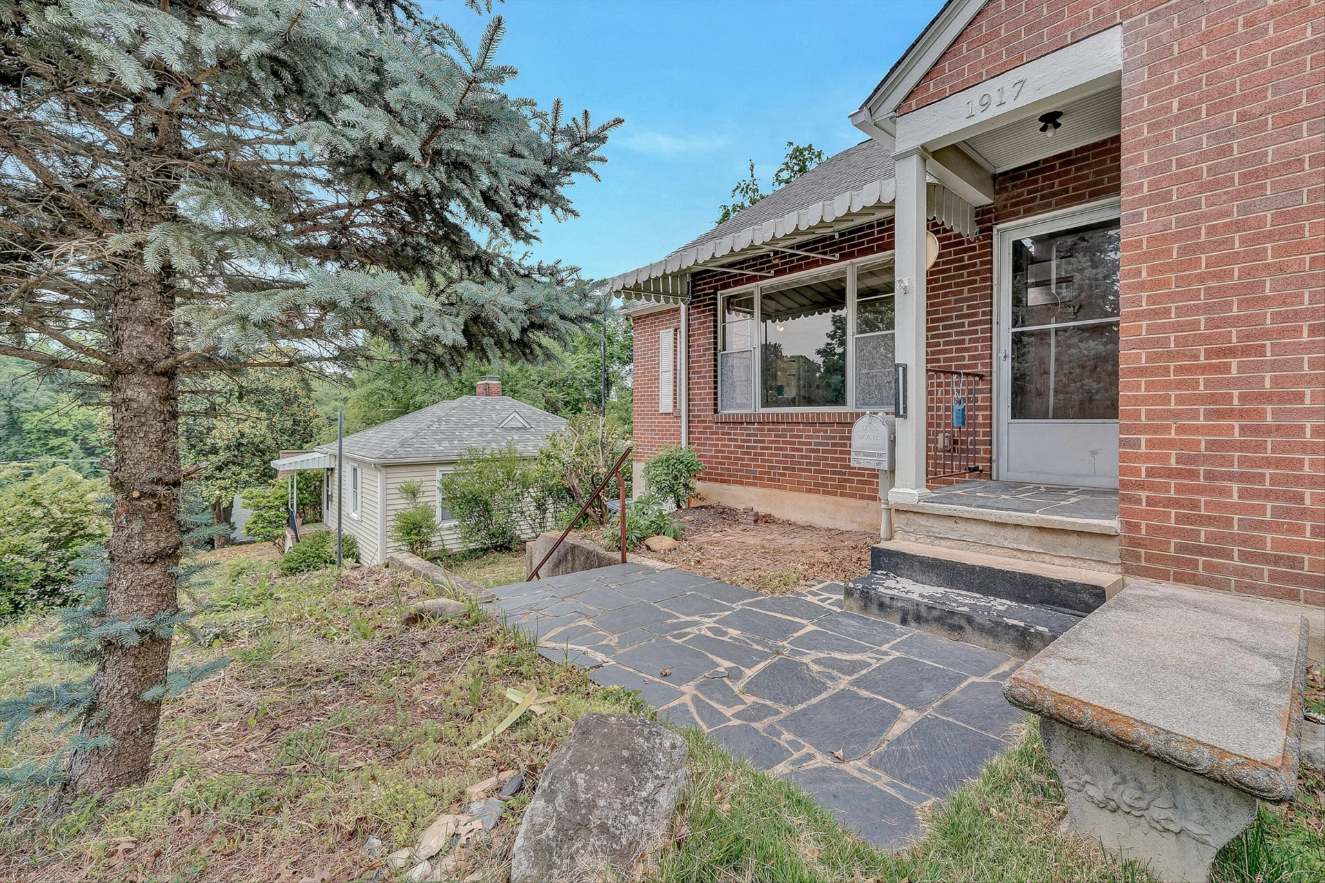 1917 Langdon RD SW - Photo 4